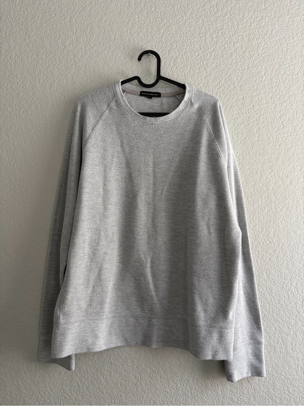 Banana Republic Light Gray Crewneck Sweater
